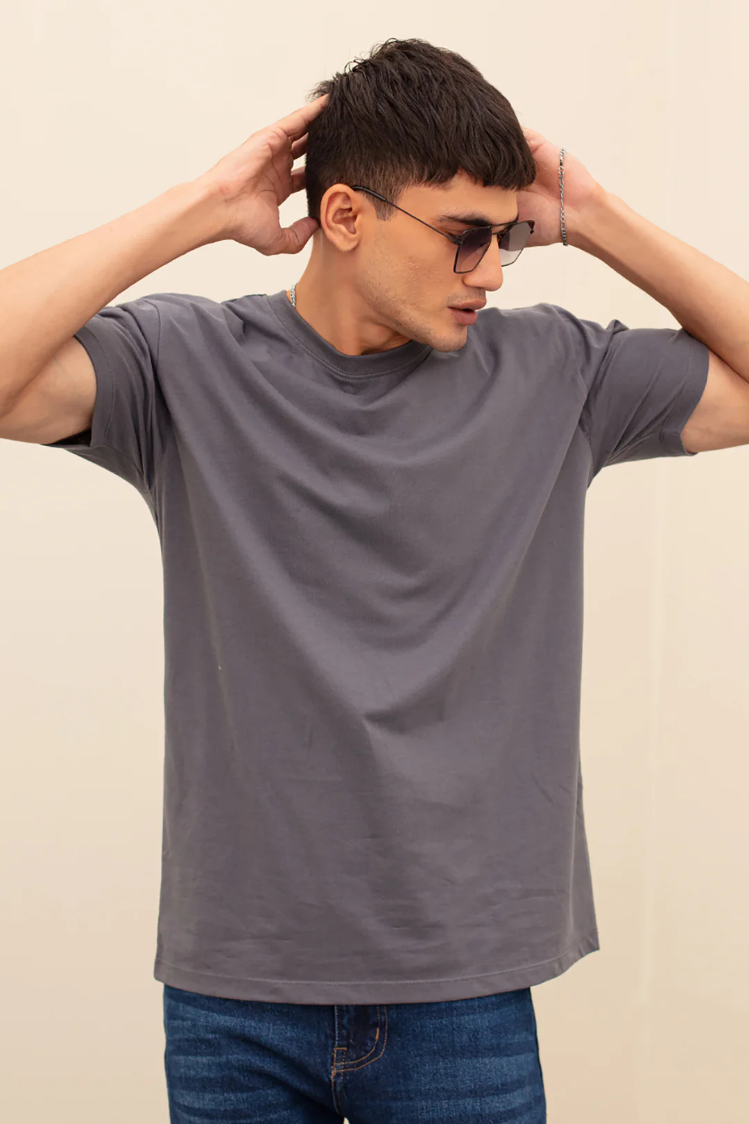 Basic T-Shirt - Regular - Image 29