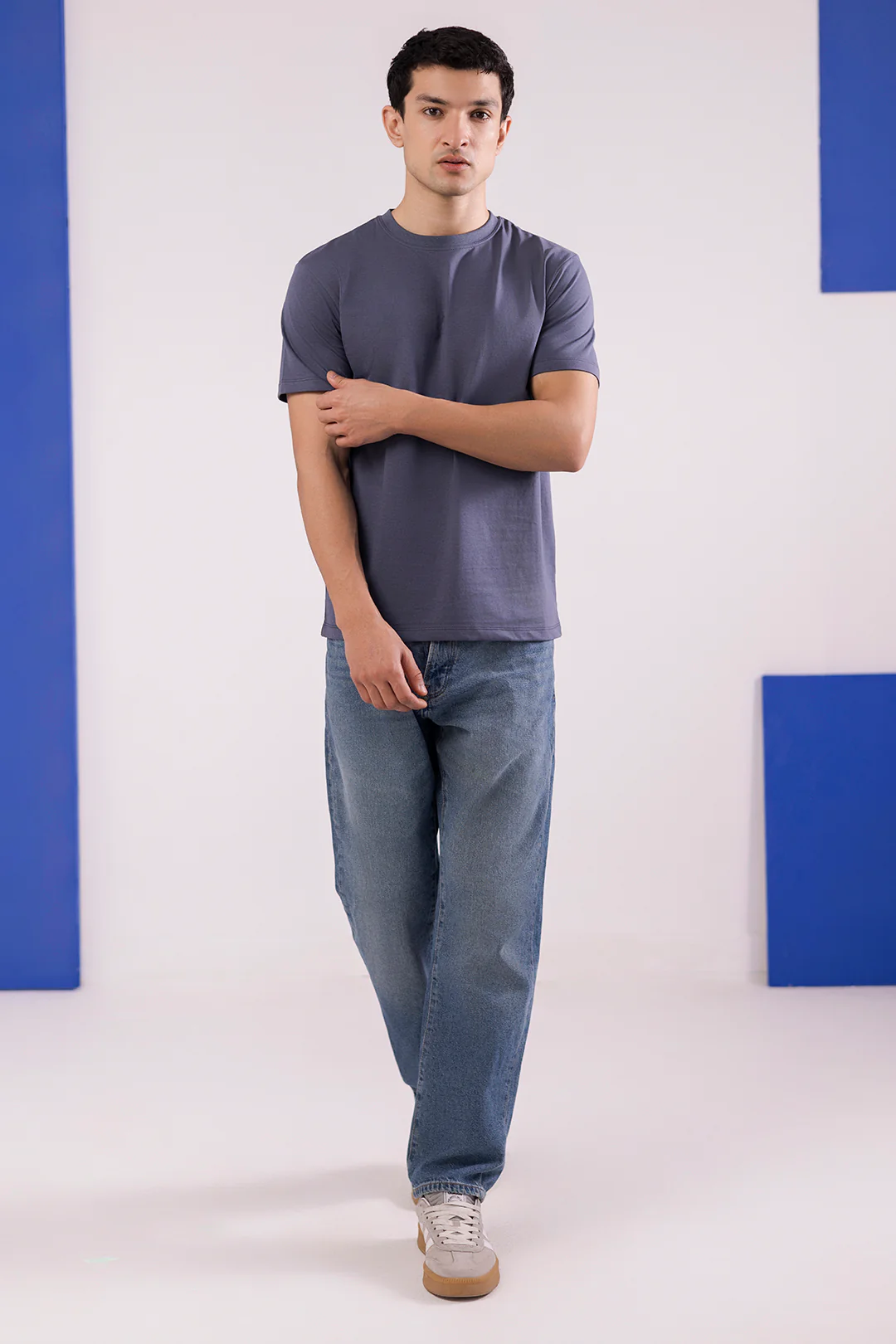 Basic T-Shirt - Regular - Image 60