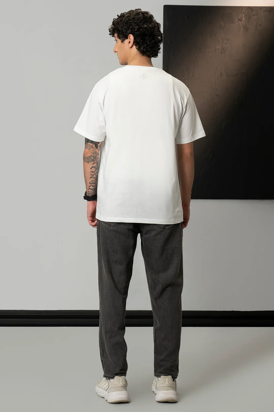 Basic T-Shirt - Regular - Image 32