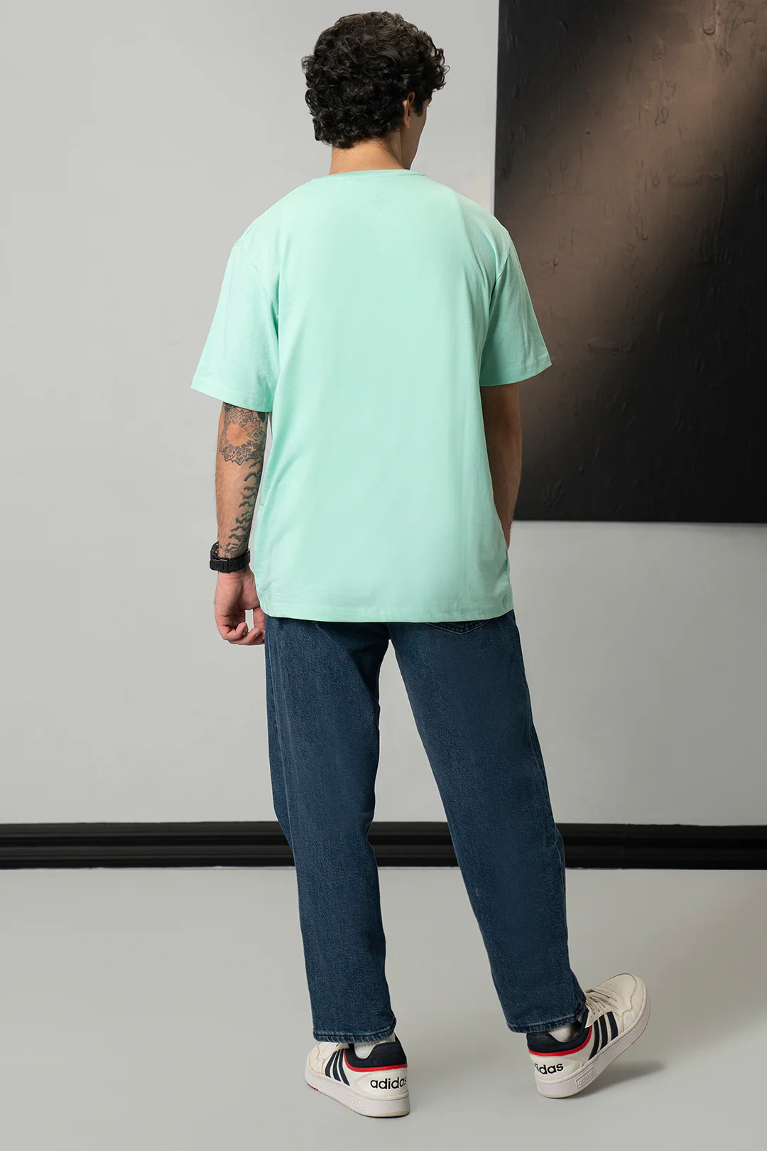 Basic T-Shirt - Regular - Image 43