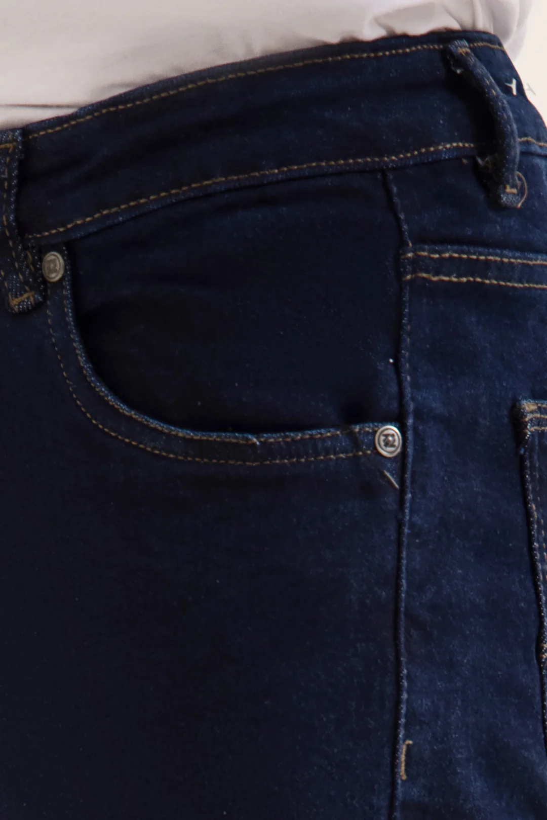 Essential Denim - 1042 - Image 4