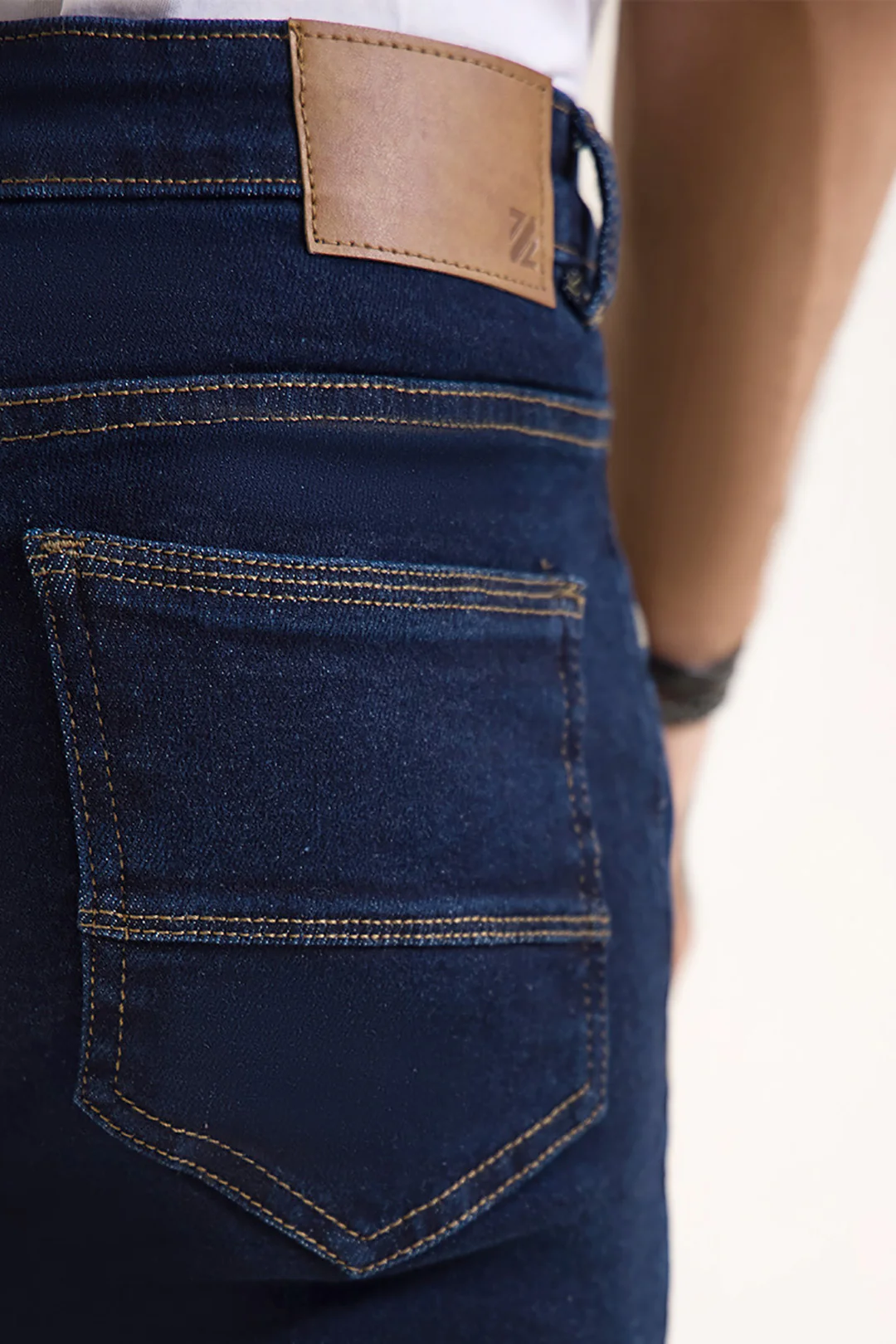 Essential Denim - 1042 - Image 5