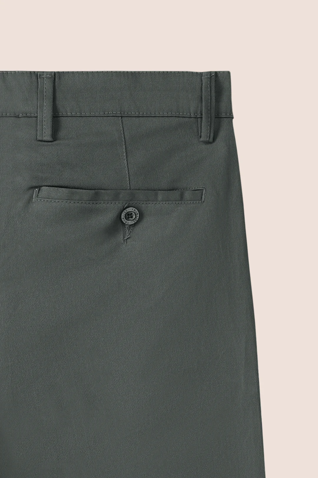 Essential Chino - E001 - Image 19