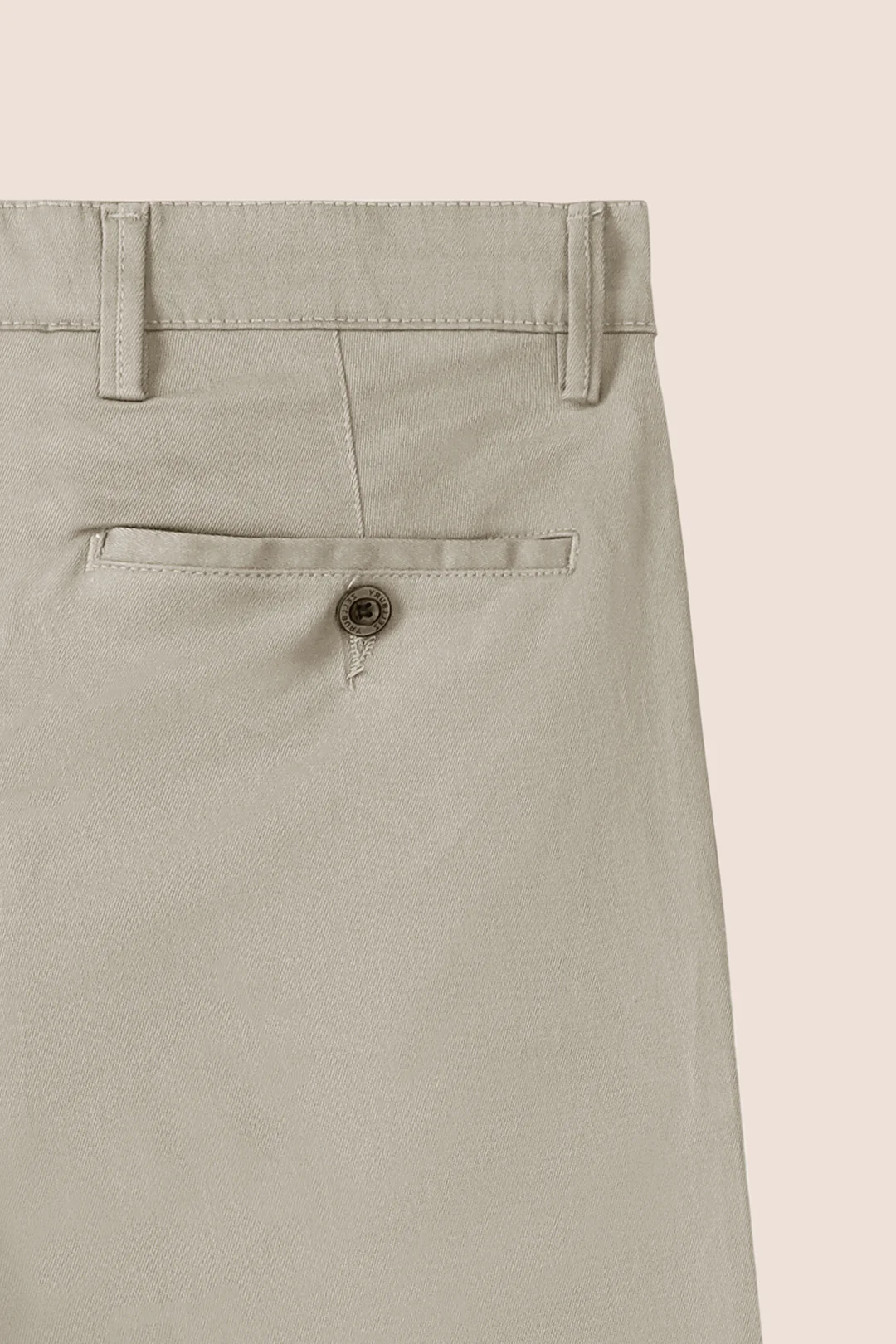 Essential Chino - E001 - Image 7
