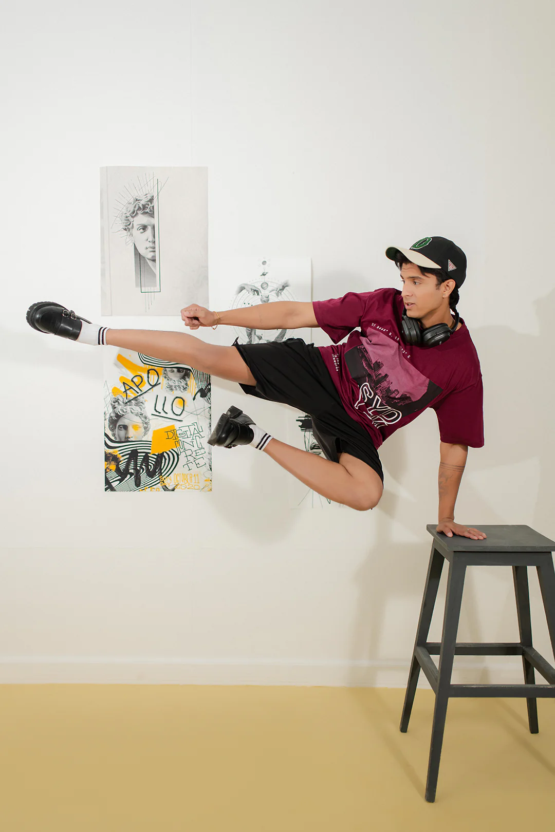 Relax Graphic T-Shirt - X098 - Image 5