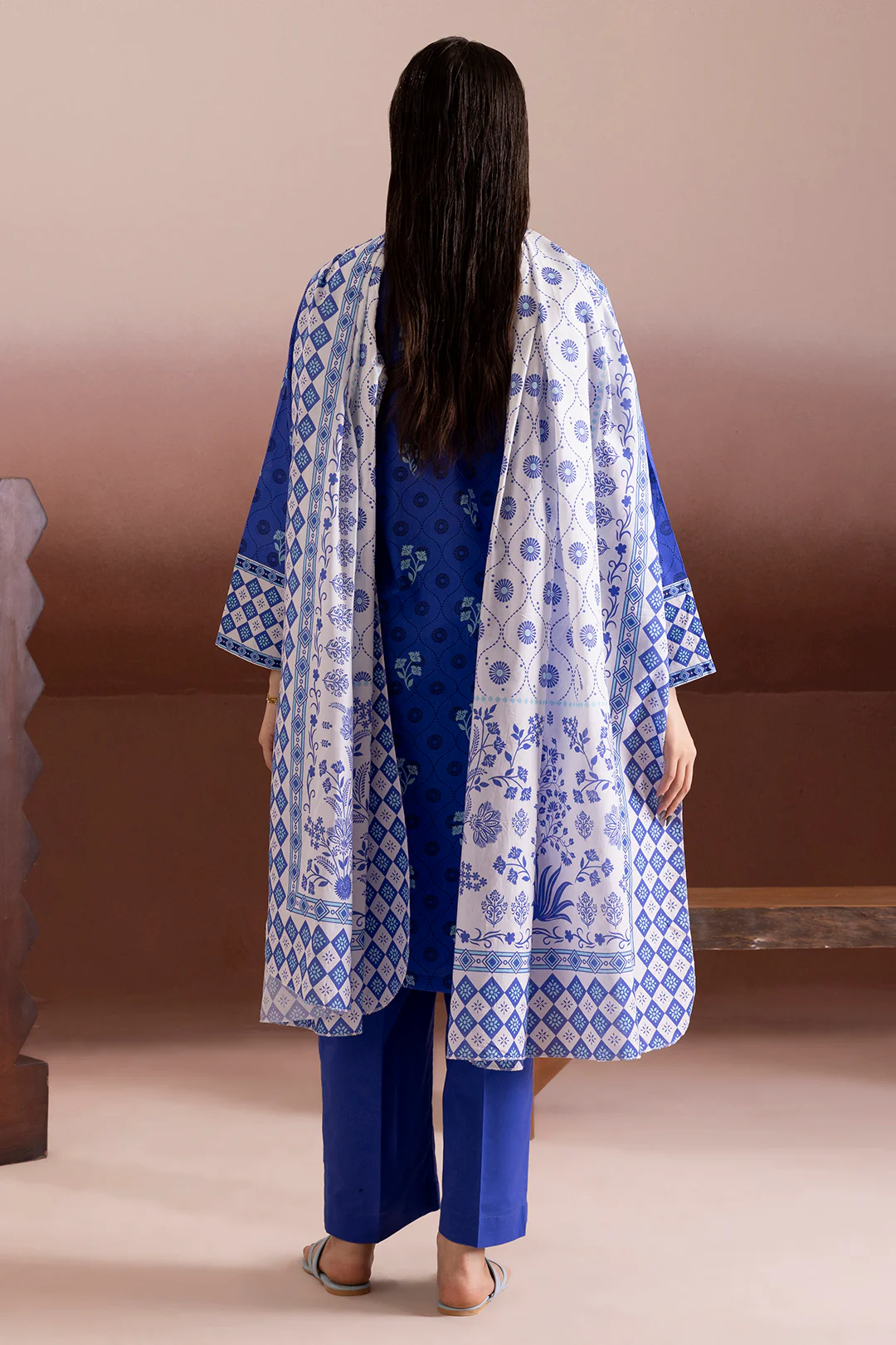 Kurta Dupatta Trouser - 2630 - Image 9