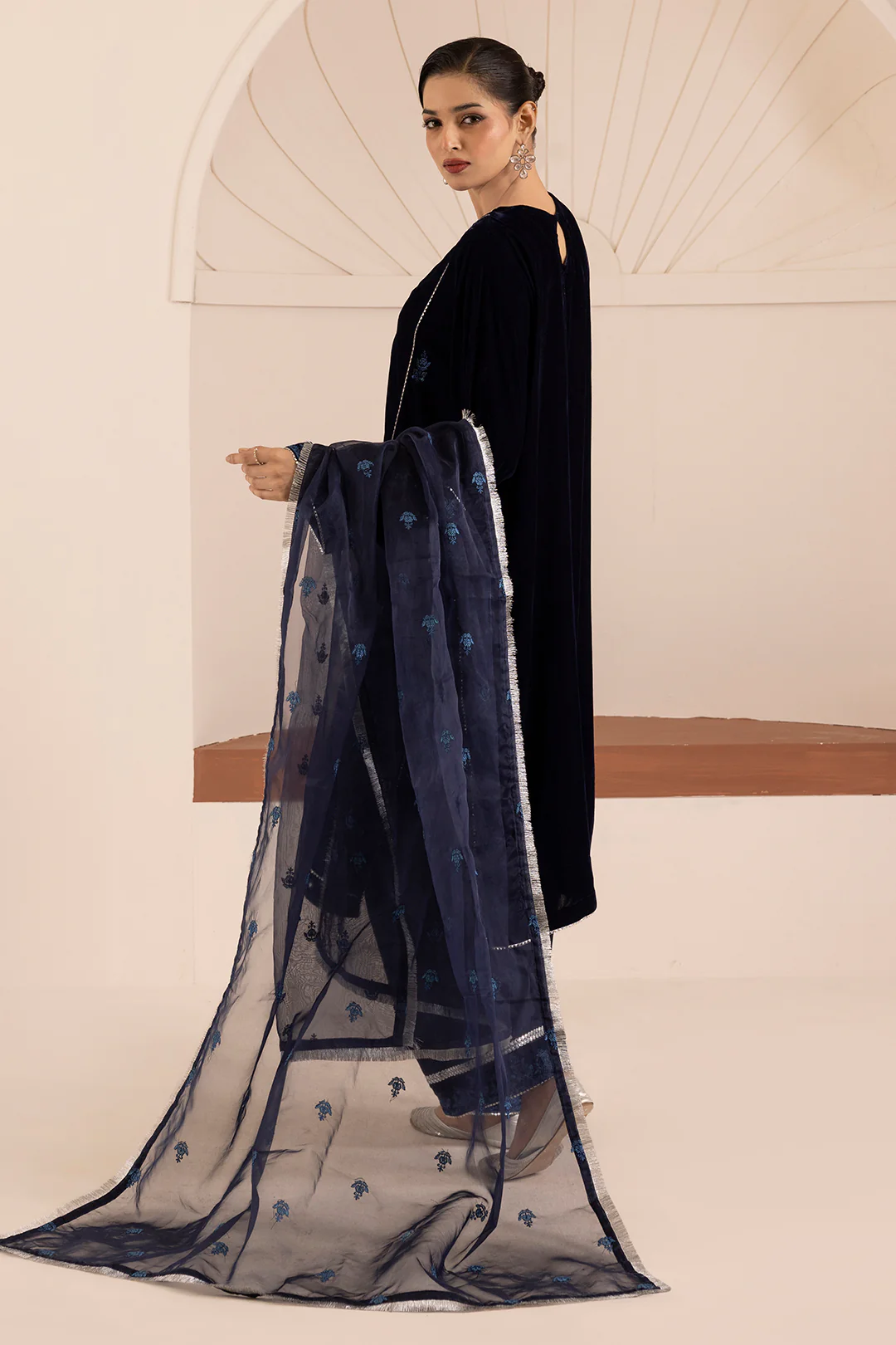 Embroidered Kurta Dupatta Trouser - 0733 - Image 5