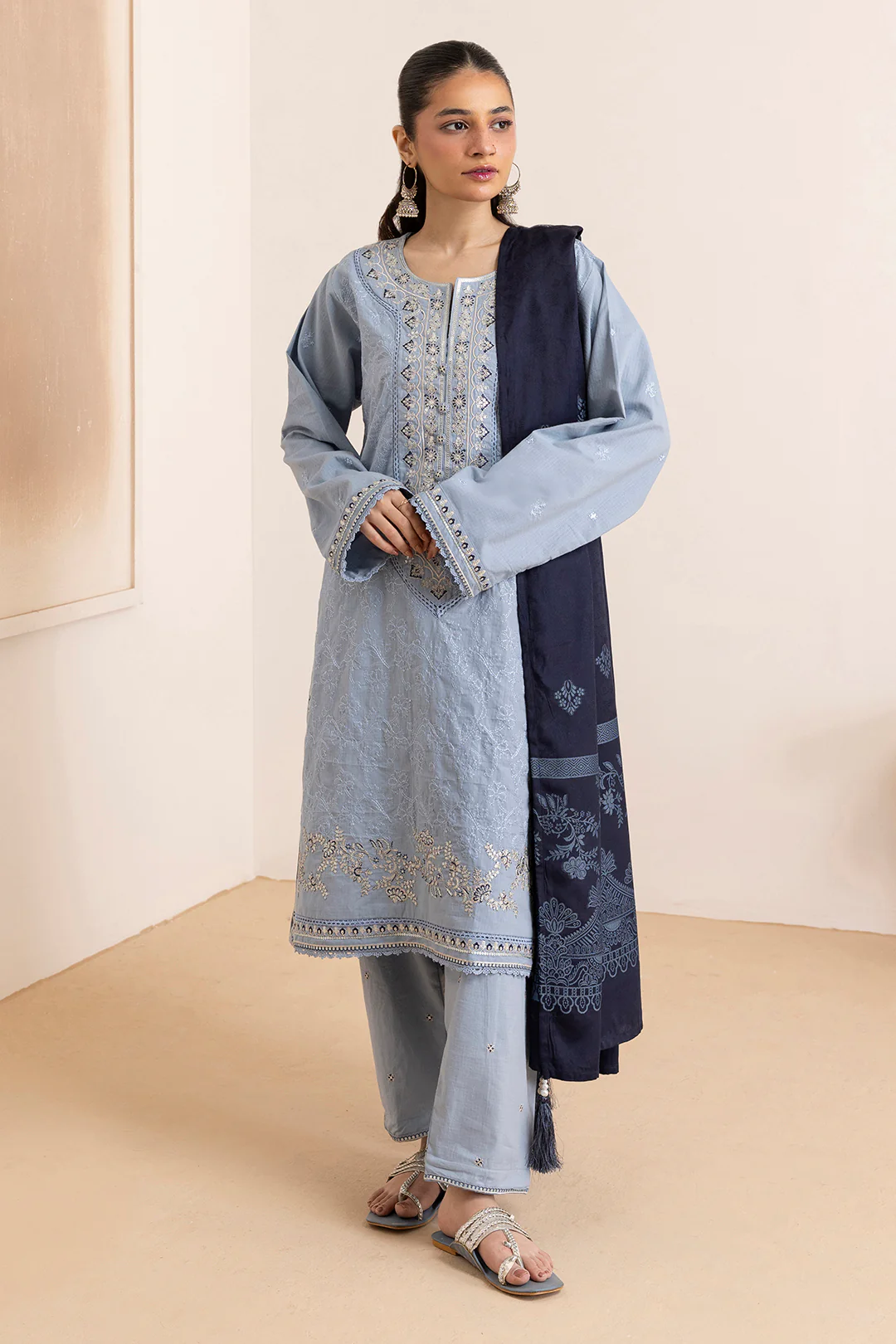 Embroidered Kurta Dupatta Trouser - 3370 - Image 5