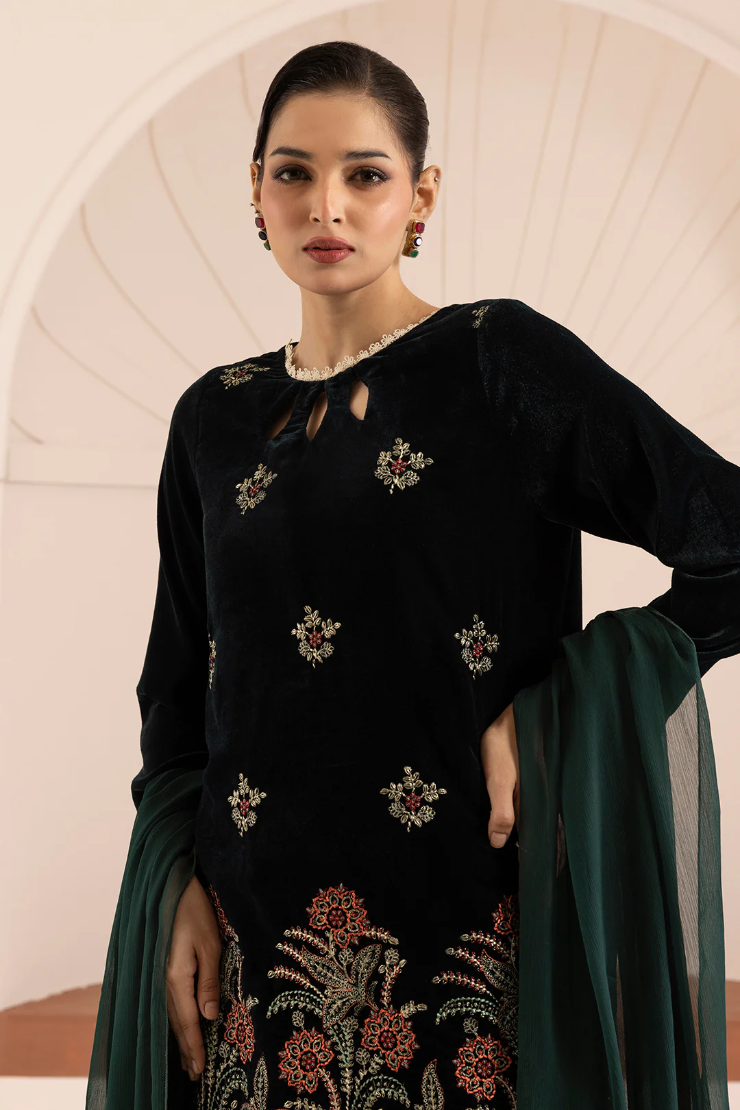 Embroidered Kurta Dupatta Trouser - 3283 - Image 13