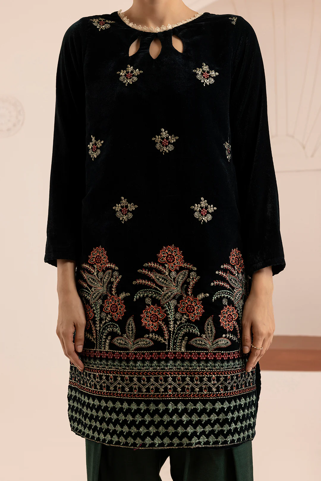 Embroidered Kurta Dupatta Trouser - 3283 - Image 15