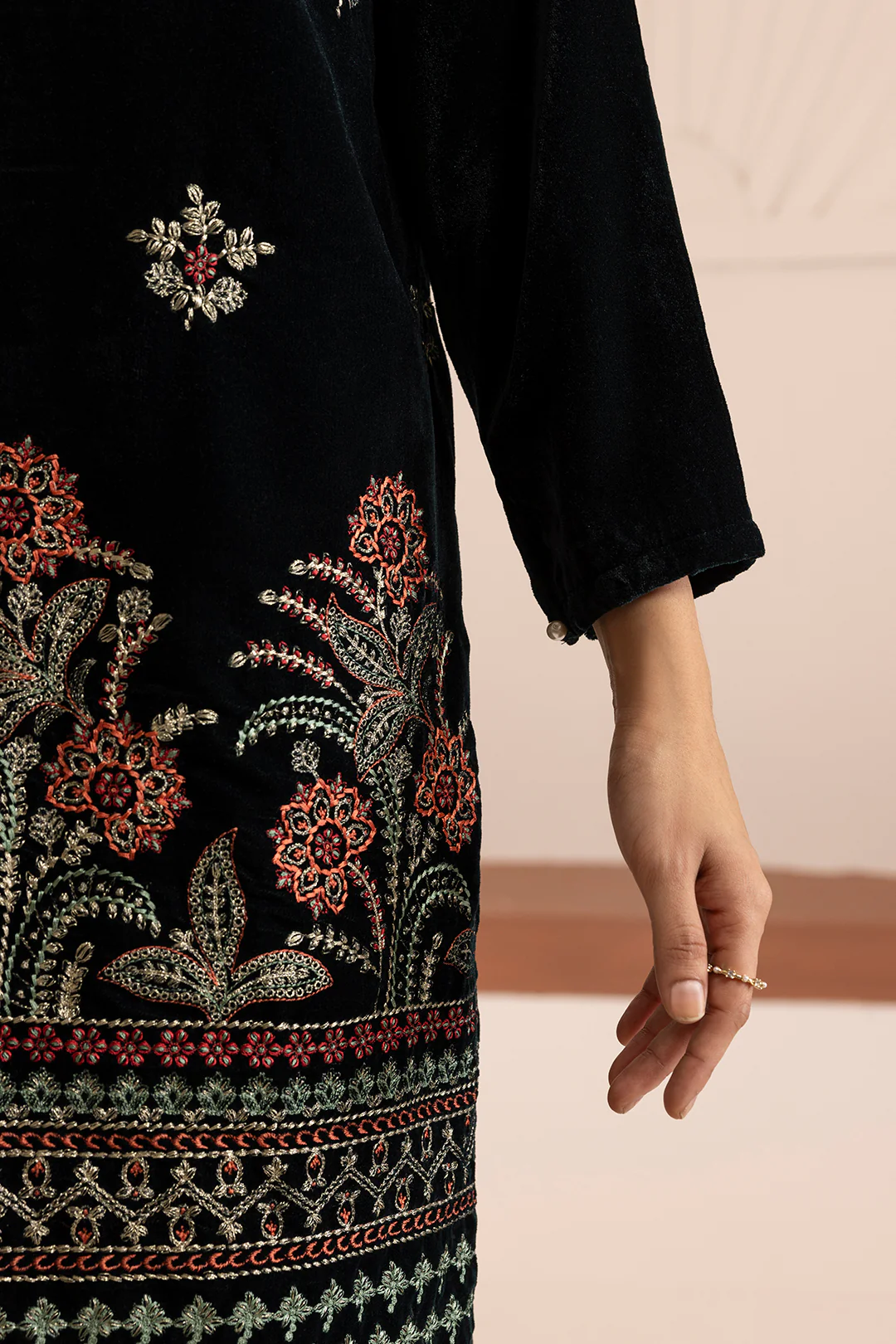 Embroidered Kurta Dupatta Trouser - 3283 - Image 16