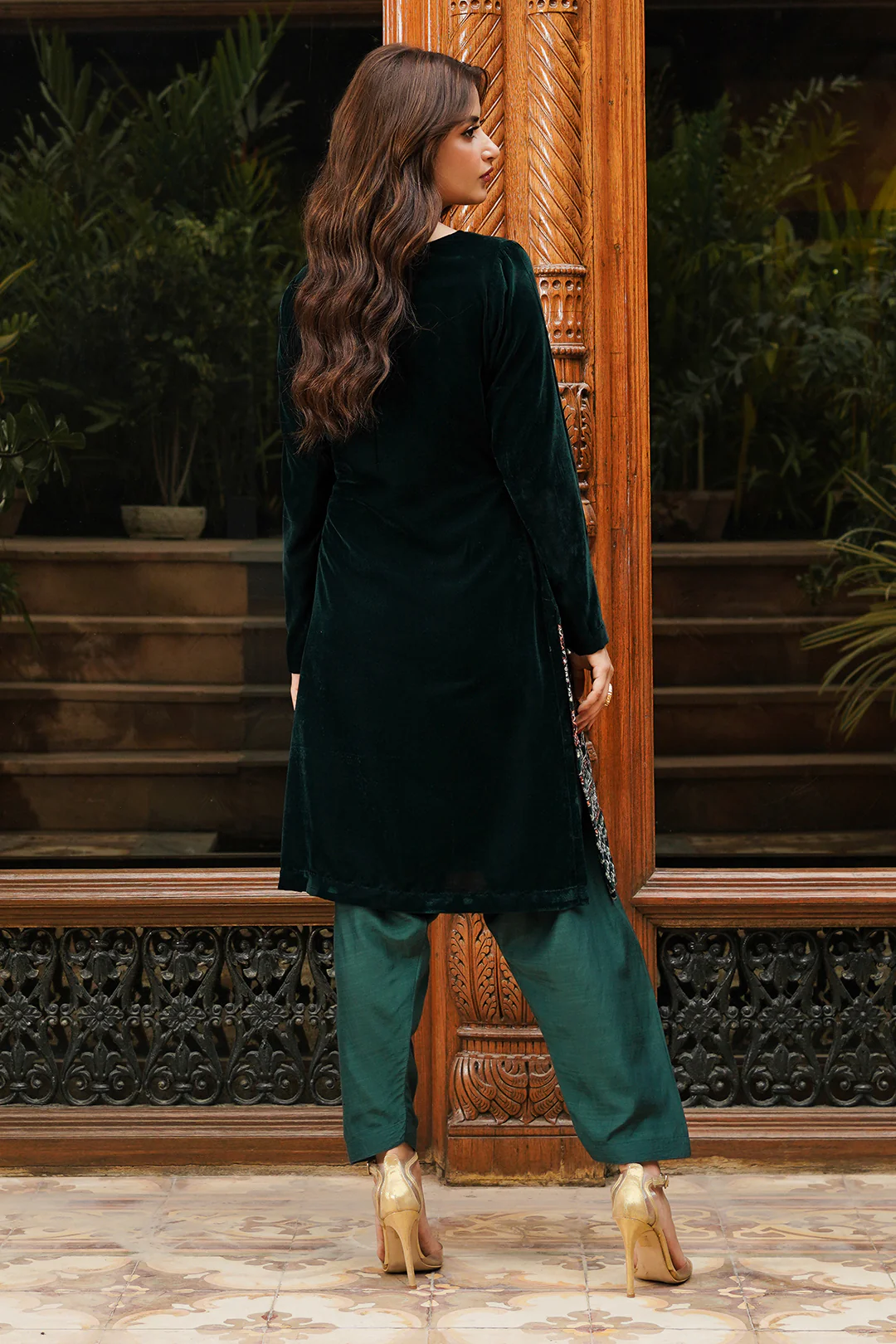 Embroidered Kurta Dupatta Trouser - 3283 - Image 7