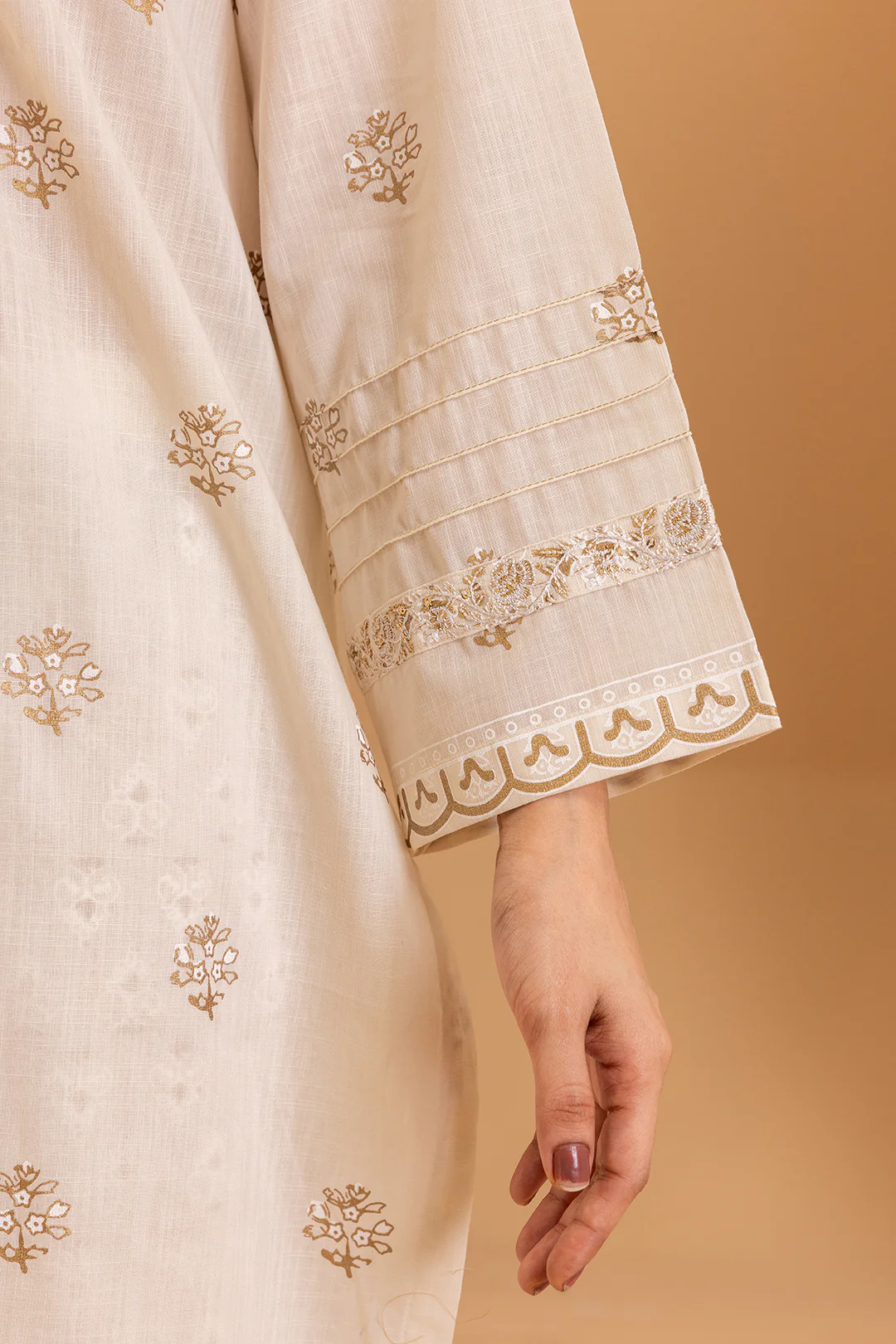 Embroidered Kurta Trouser - 2507 - Image 5
