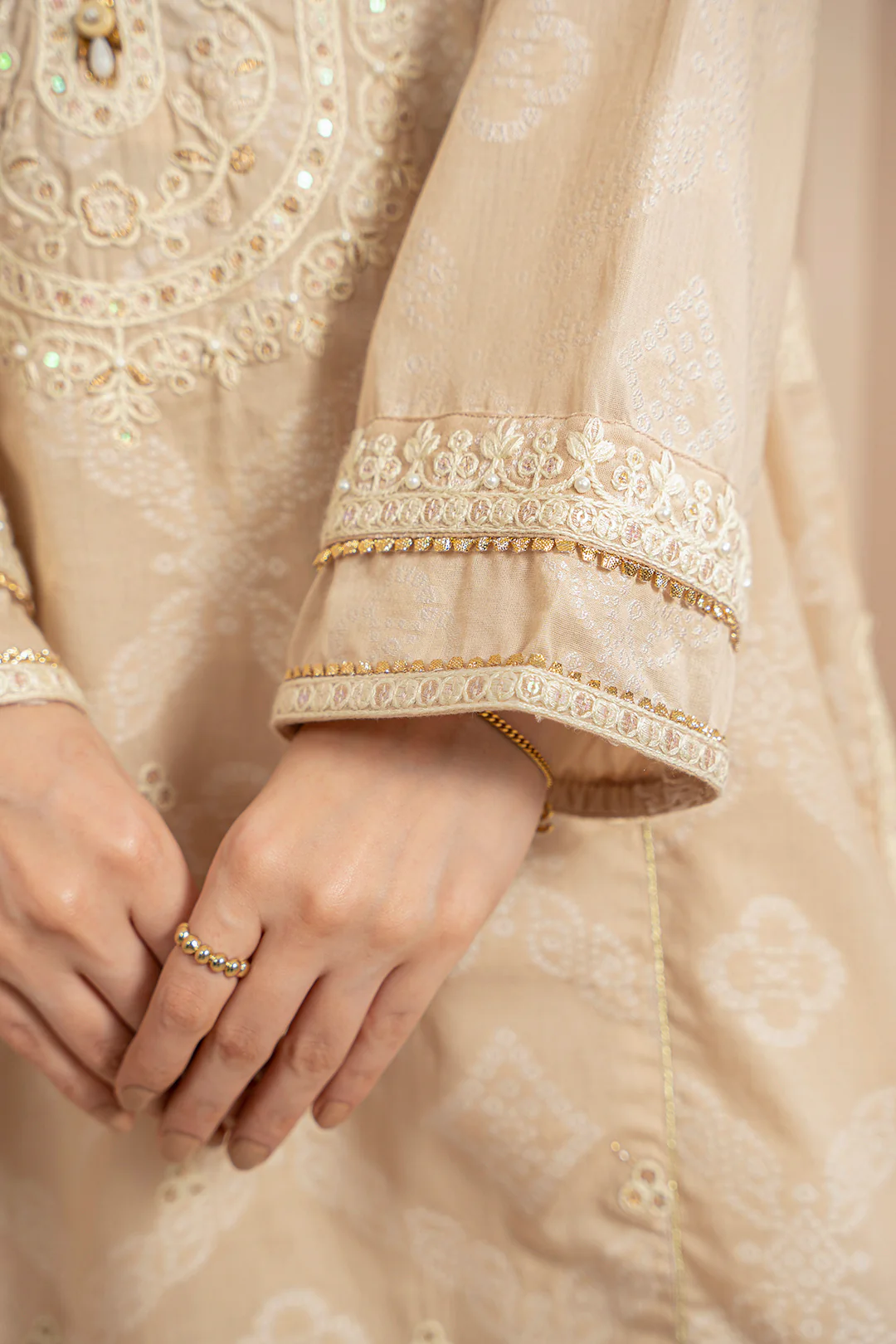 Embroidered Kurta Trouser - 3344 - Image 7