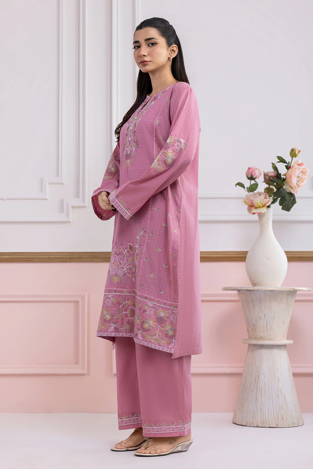Embroidered Kurta Trouser - 2539 - Image 5
