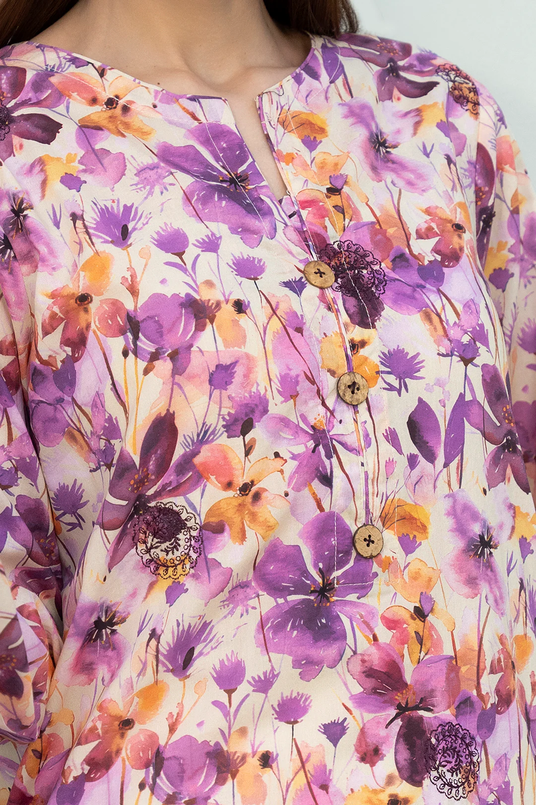 Embroidered Kurta - 1645 - Image 4