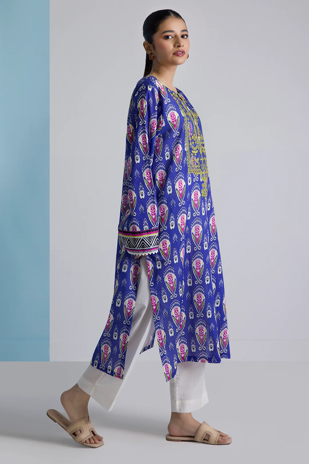 Embroidered Kurta - 3128 - Image 6