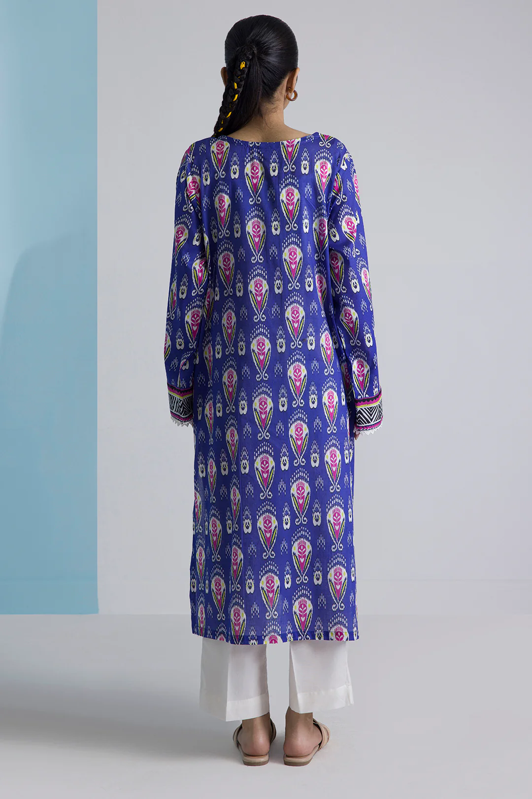 Embroidered Kurta - 3128 - Image 7