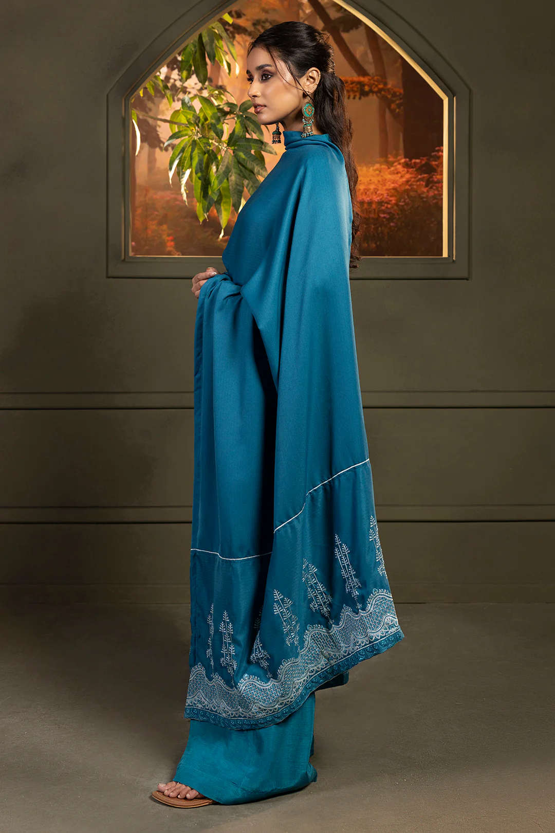 Embroidered Shawl - 0016 - Image 6