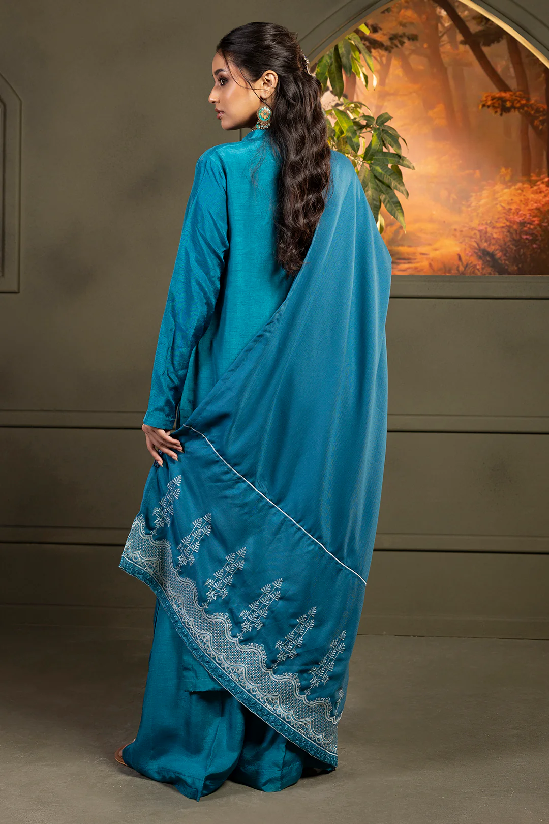 Embroidered Shawl - 0016 - Image 8