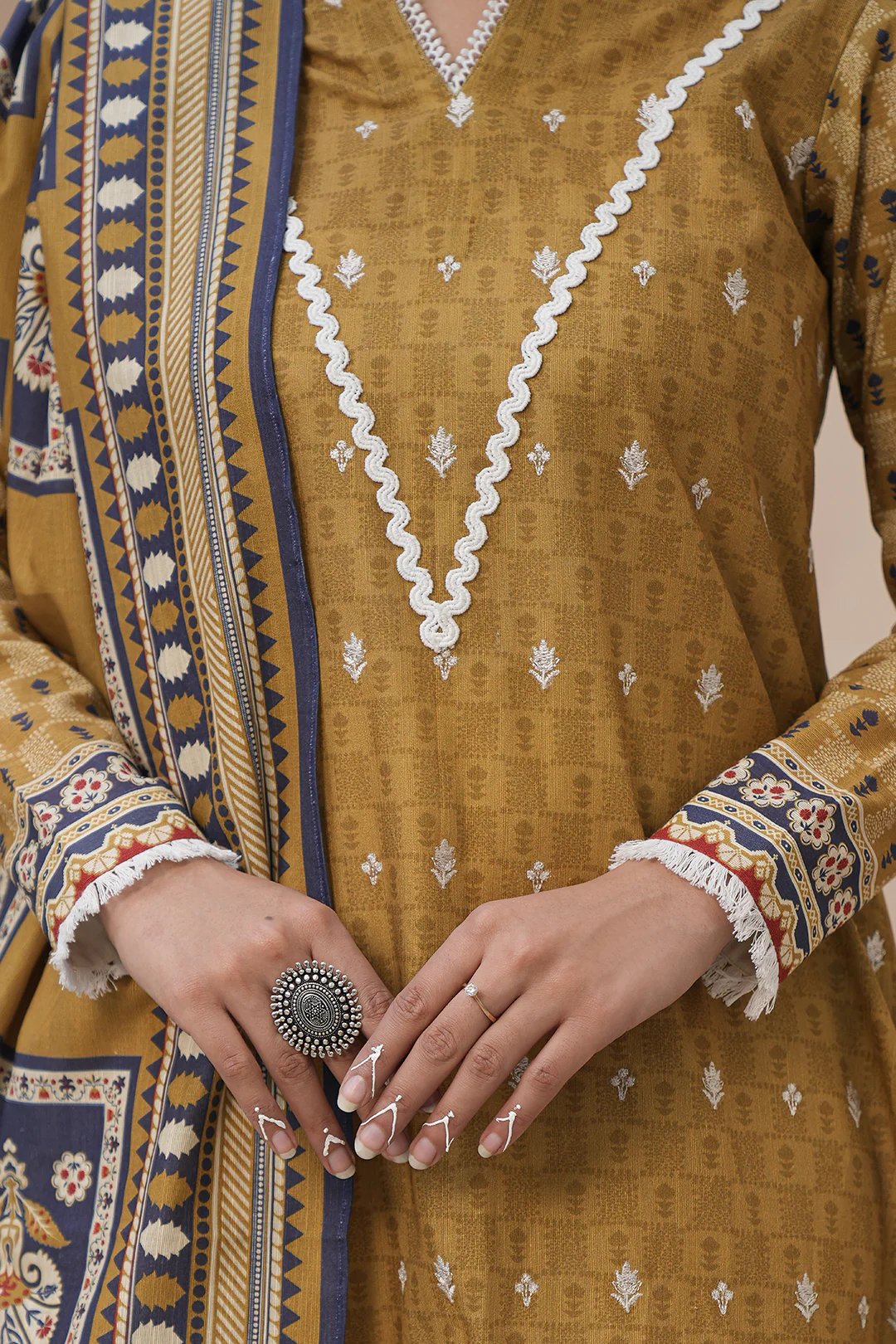 Embroidered Shirt Dupatta - 0352 - Image 4