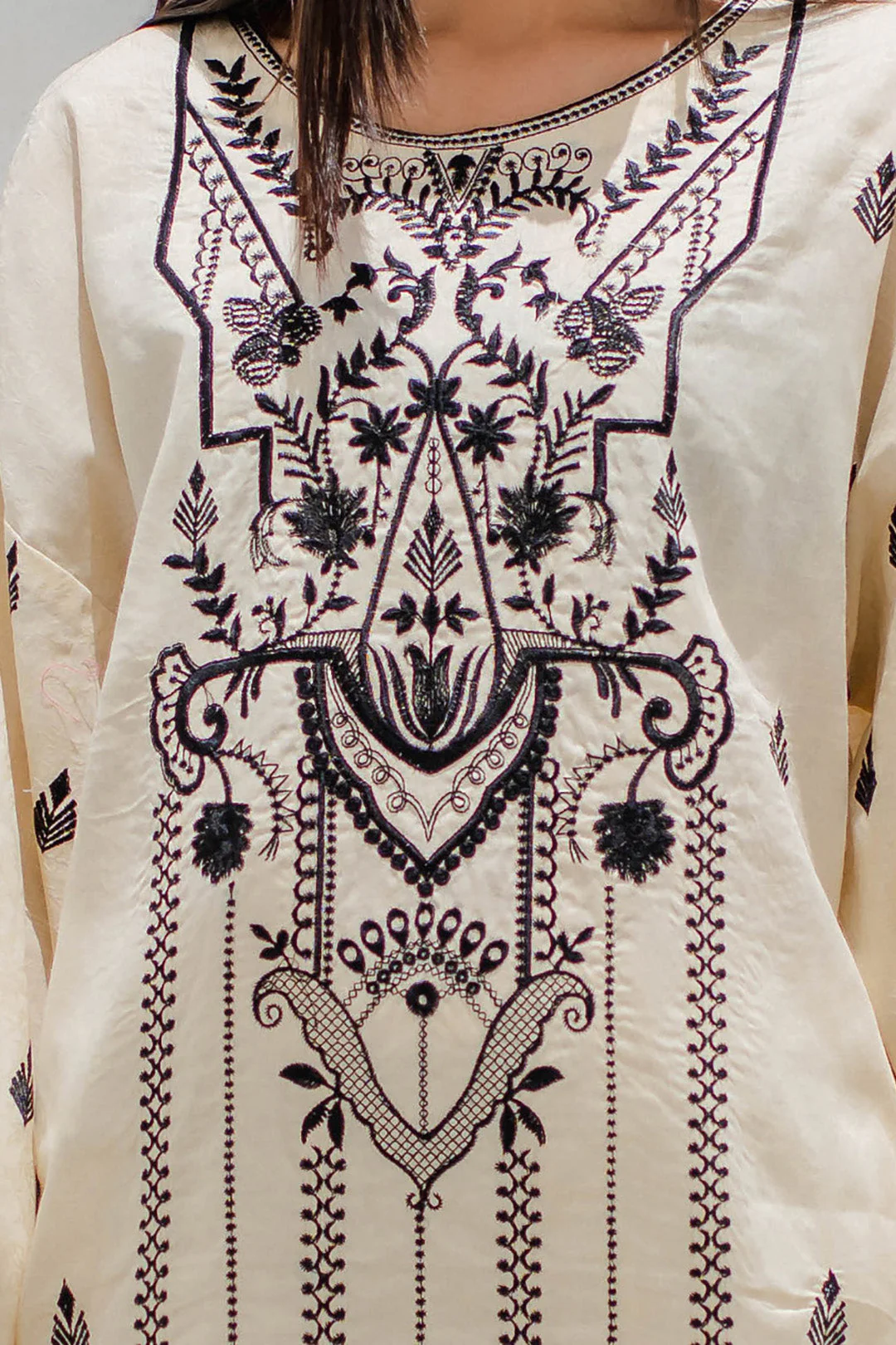 Embroidered Shirt Shalwar - 0657 - Image 4